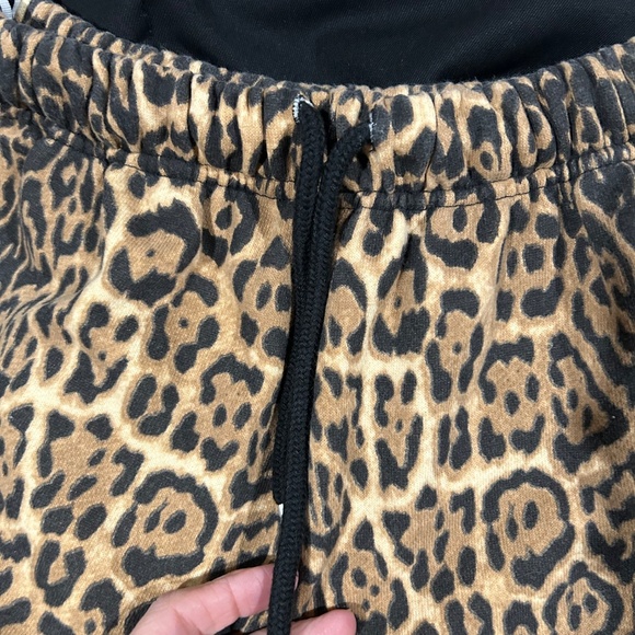 Leopard Wide Leg Sweatpants - Picture 6 of 9